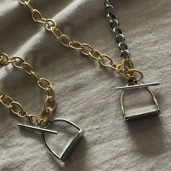 Saloré Jewelry - Modern equestrian mixed metal necklace